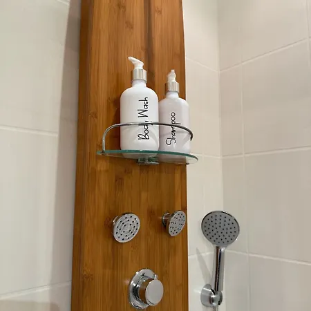 Superbe 2p, Clim, Terrasse Au Calme, A Pied