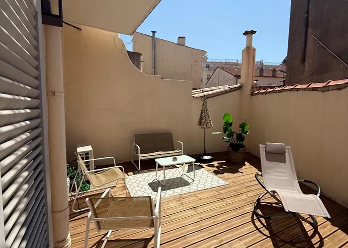 Superbe 2p, Clim, Terrasse Au Calme, A Pied