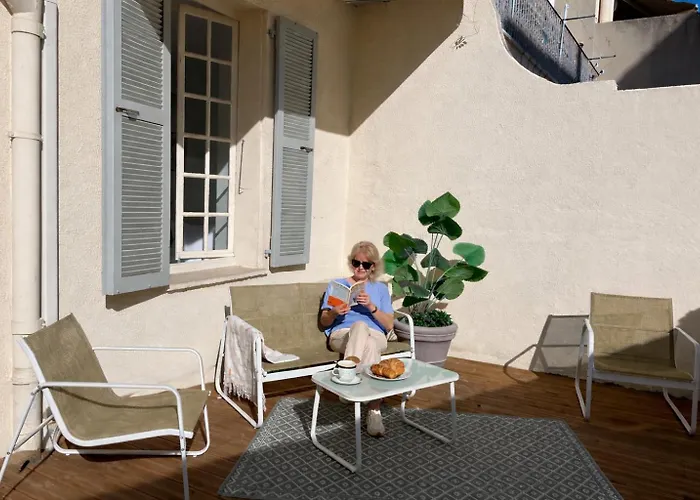 Superbe 2p, Clim, Terrasse Au Calme, A Pied Daire Cannes